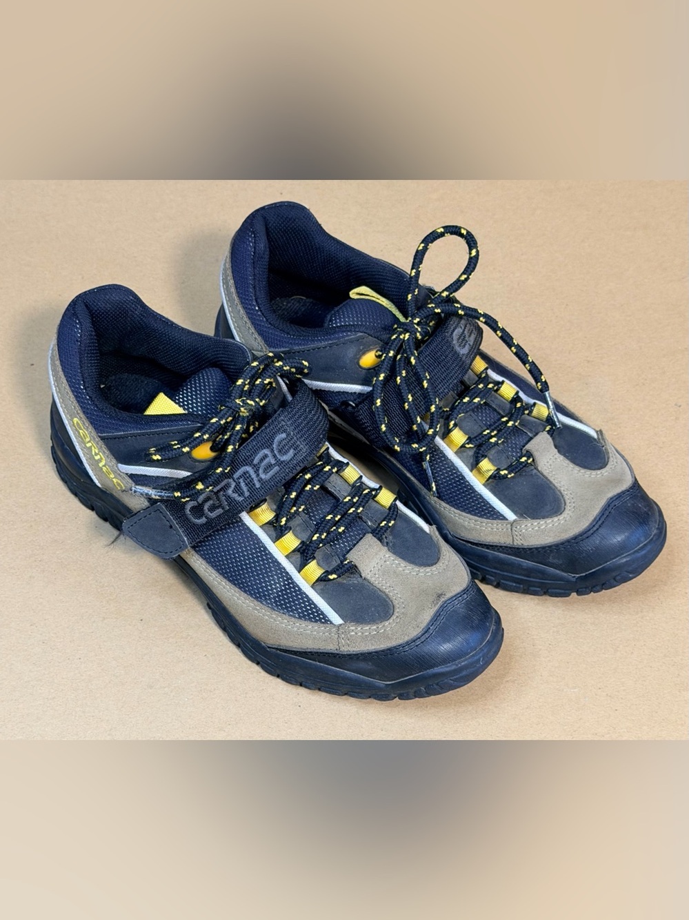 Carnac Mountain Bike Shoes Size US 6 Men’s 8.5 Women’s No Clips